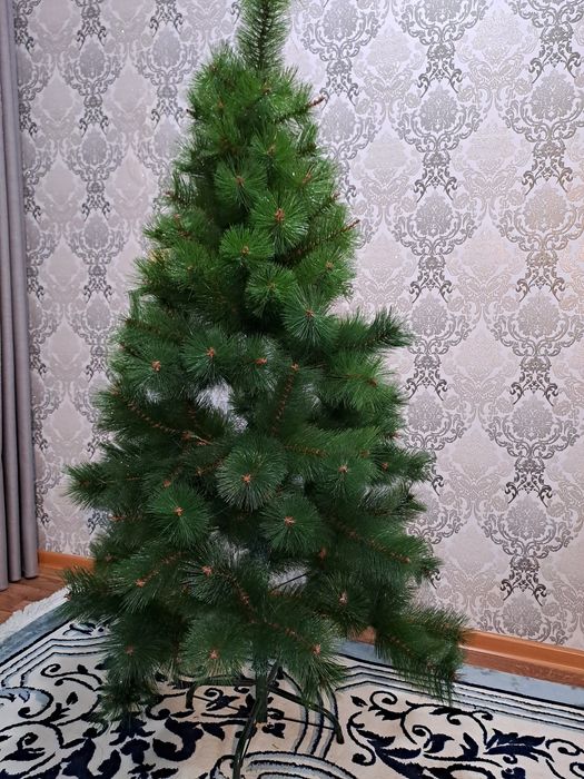 Елка искусственная