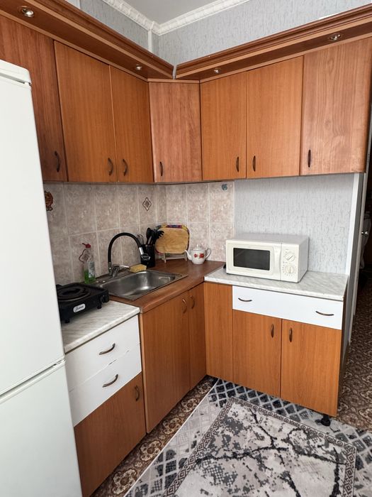 Сдам по суточно  район Достыка