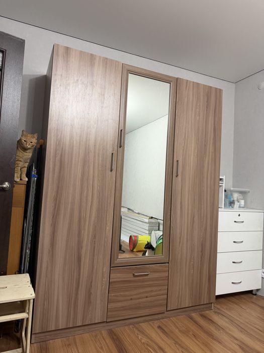 Шкаф для одежды б/у