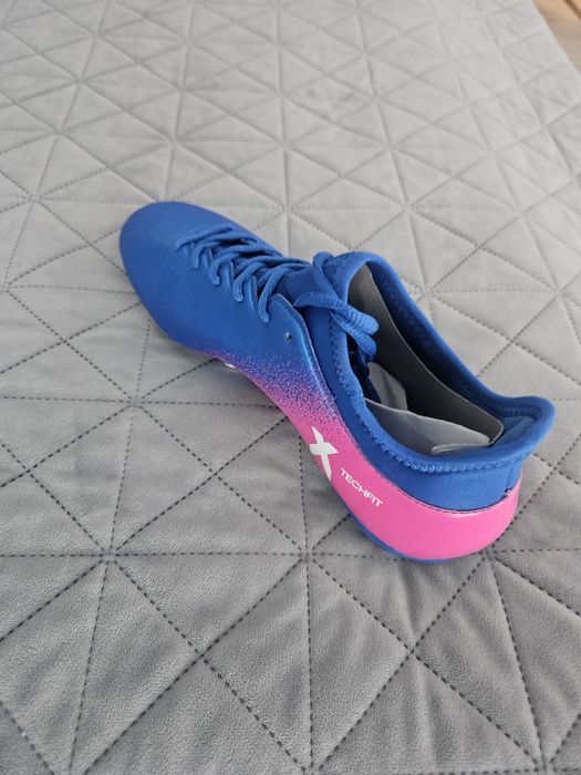 Adidas semnat de Jamie Carragher