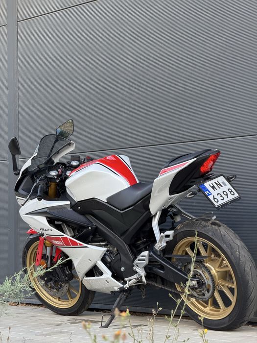 Yamaha yzf125r dominator
