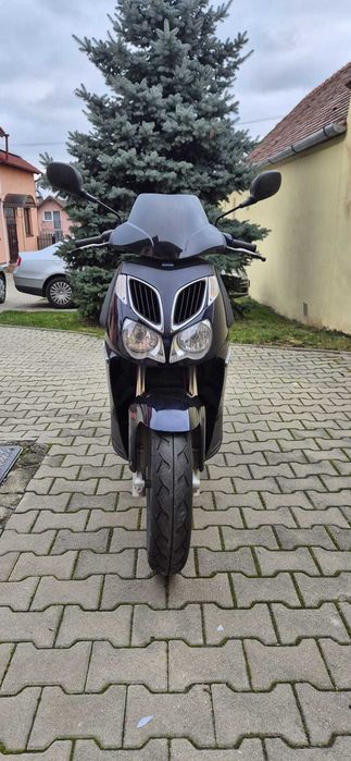 Scuter Aprilia Sportcity 125cc – 2011 – 8.273 km