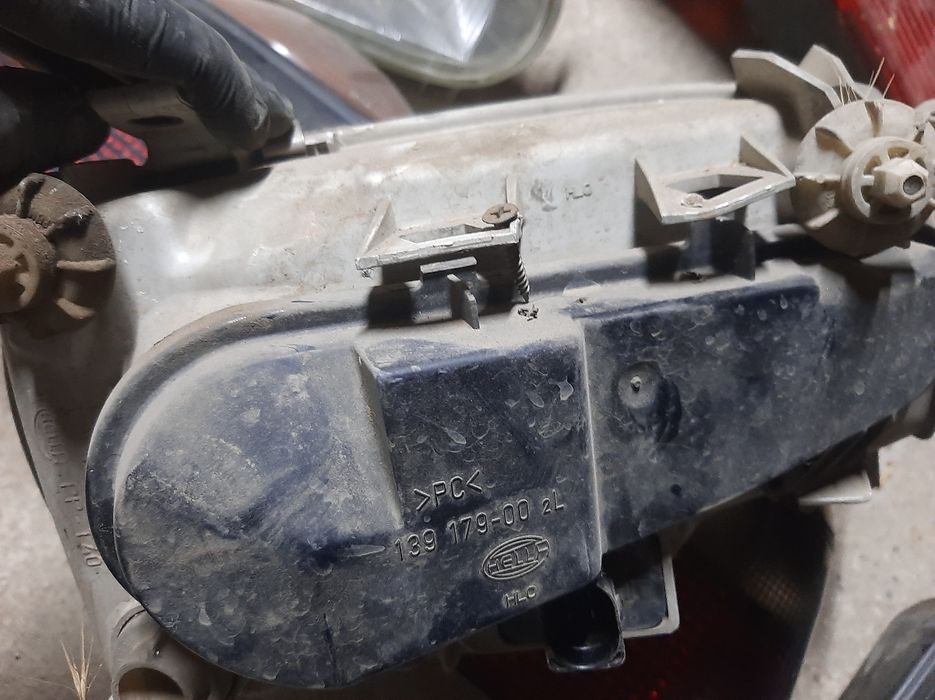 Стопове и фарове golf 3