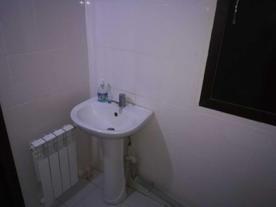 2 Хонали квартира тезда сотилади. ОР.Р 7 микр.н