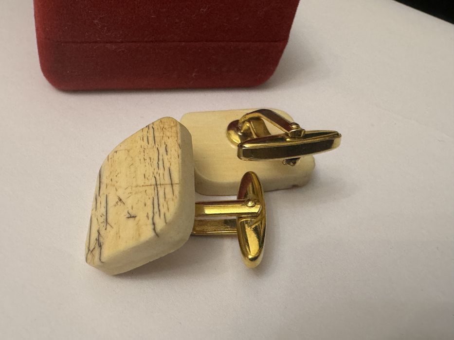 Butoni pentru camasa cu os (ivory, f:ldes).