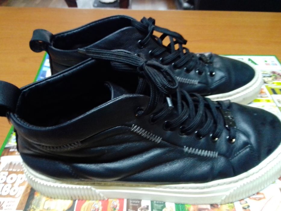 Оригинални  мъжки боти, естествена кожа 42