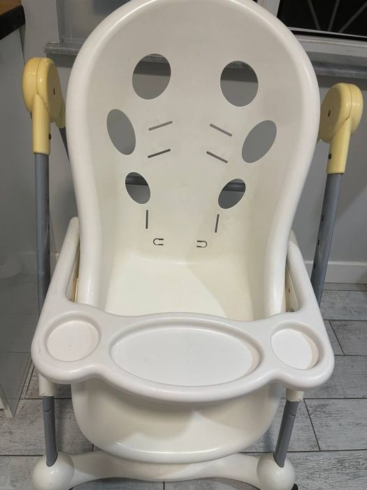 Продам стульчик для кормления
