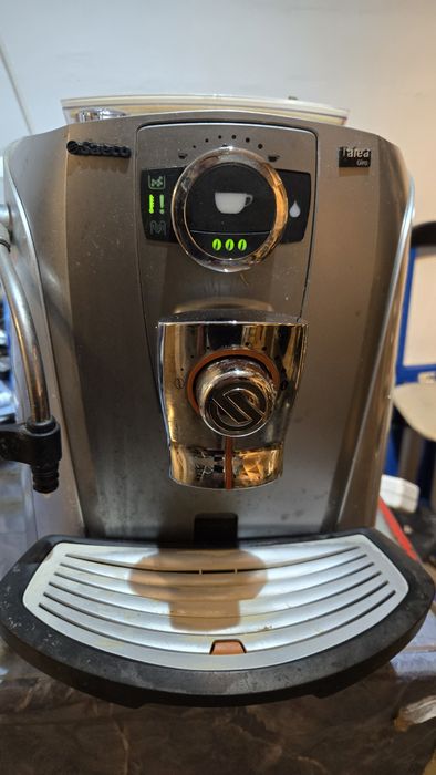 Aparat de cafea cu boabe Saeco defect