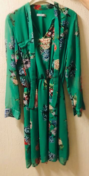 Елегантна дамска рокля