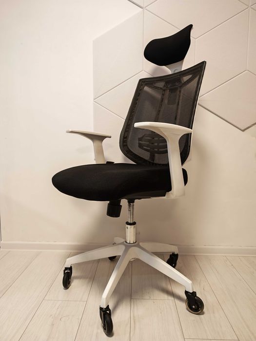 ергономичен офис стол Antares Eclipse - Бял/Черен (Меш)