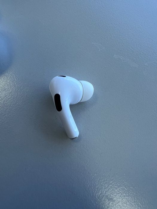 Продается наушники Air Pods Оригинал
