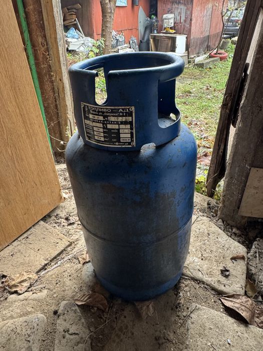 Газова бутилка-голяма