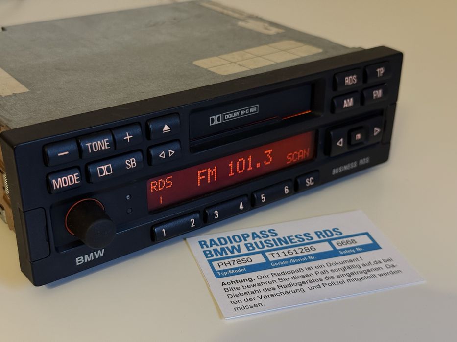 Casetofon BMW Business RDS cu bluetooth | E36 E34 E30 E32 E31