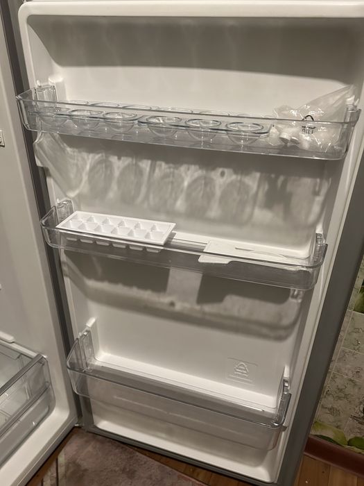 Холодильник Midea