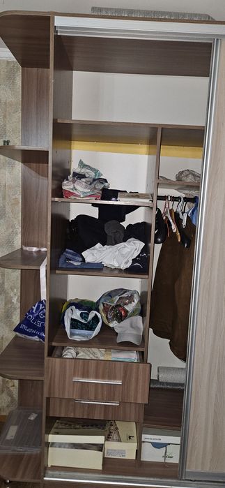 Шкаф купе. Двери зеркало