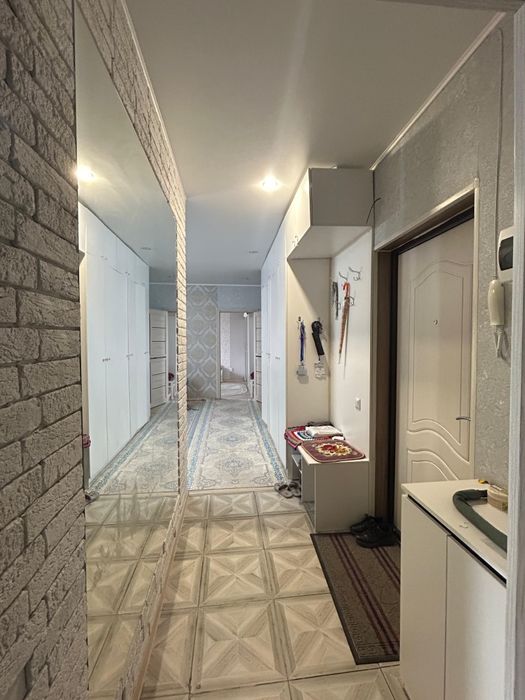 Продам квартиру Базовая 2/7