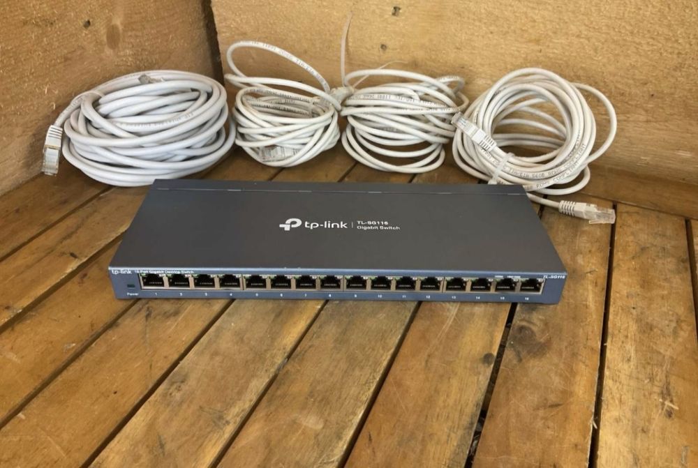 TP- Link TL- SG116 Gigabit Switch