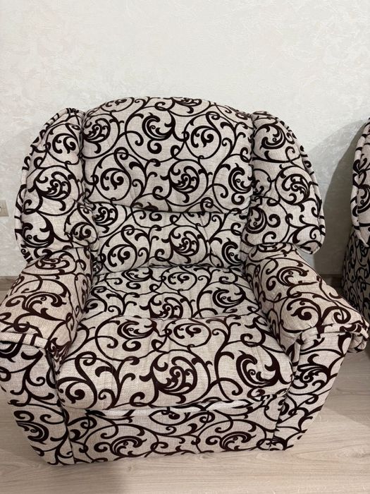 Продам мягкие Диван с креслами