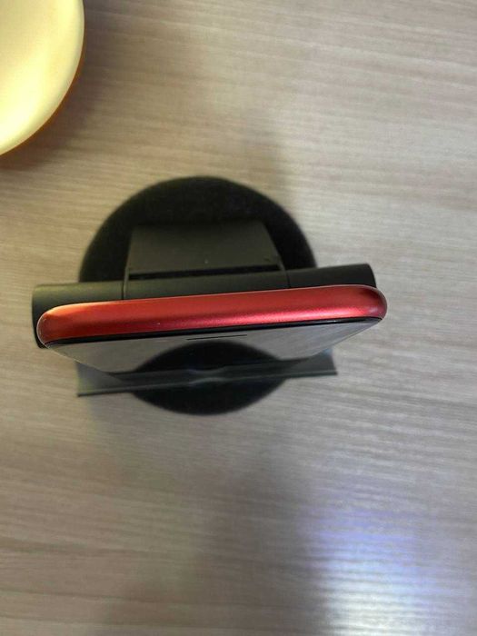 iPhone SE 2020, 64 GB, Красный