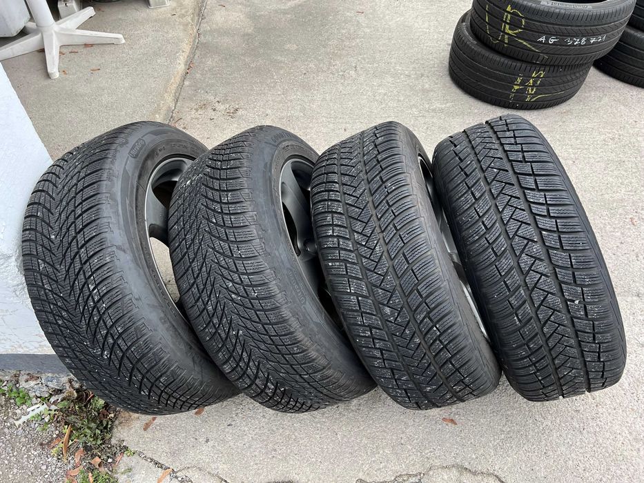 Джанти със зимни гуми Goodyear 235/55/17 от Форд/Ford Куга/Kuga!