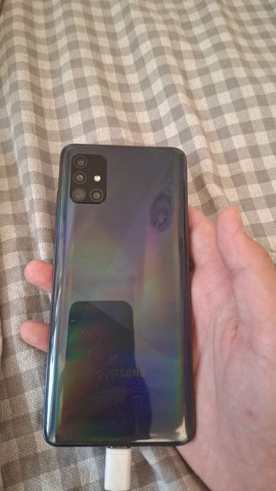 Обменяю a51 и s 7 edge samsung