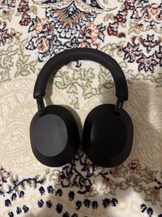 Sony WH-1000XM5 черный цвет