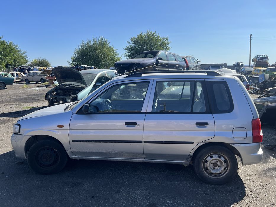 Мазда Демио (1.5i 16V 2000г. ) на части