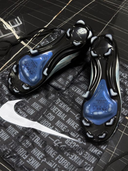 Ghete de fotbal Nike