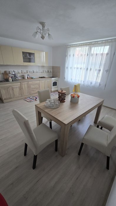 Vand Casa superba comuna Pomezeu sat Hidis