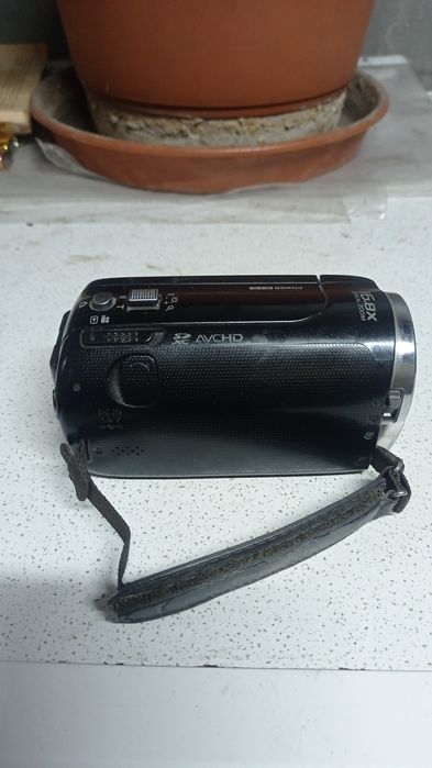 Продам видеокамеру