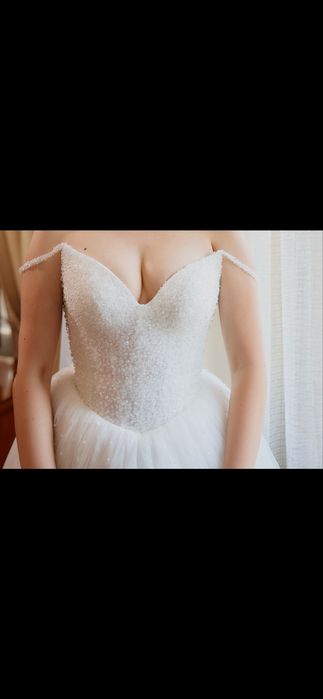 Rochie mireasa tip printesa