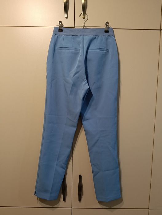 Vând pantaloni mărimea S