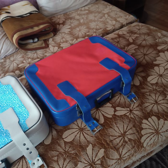 Два новых чемодана!!!Советское качество!!!