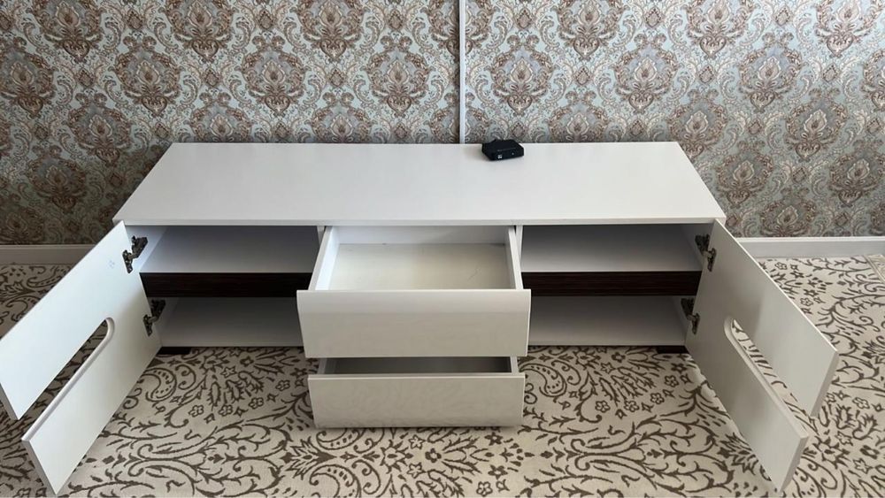 Тумба для гостиной