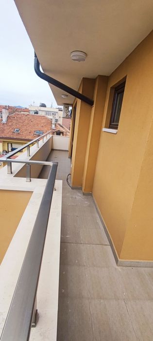 Продава се Тристаен апартамент в Казанлък - 110 кв.м за 1372 €/кв.м - Снимка #18