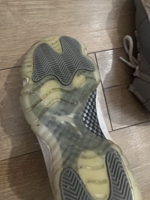 adidasi jordan 11 cool grey size 44