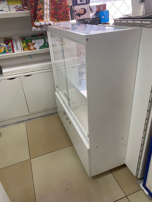 Витрина для бутика и магазина