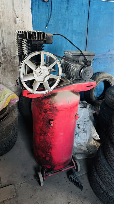 Компрессор сатылады