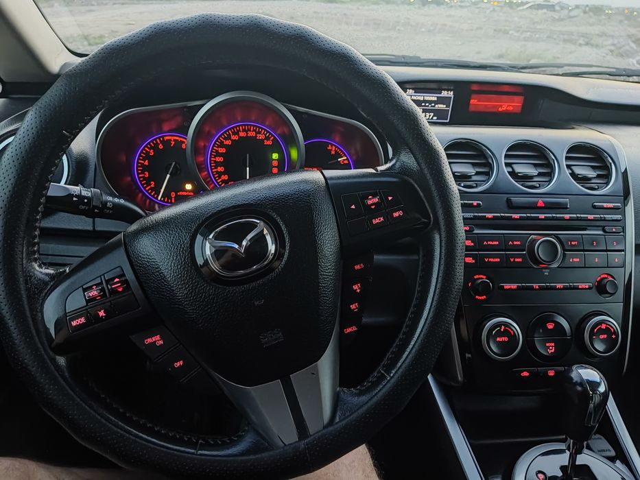 Mazda cx-7 2010 года выпуска