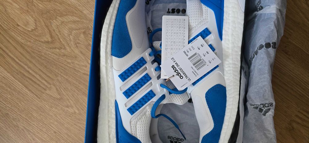 Чисто нови оригинални маратонки Adidas Ultraboost Lego