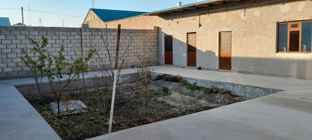 Фарход савхозида 4 сотих ховли сотилади