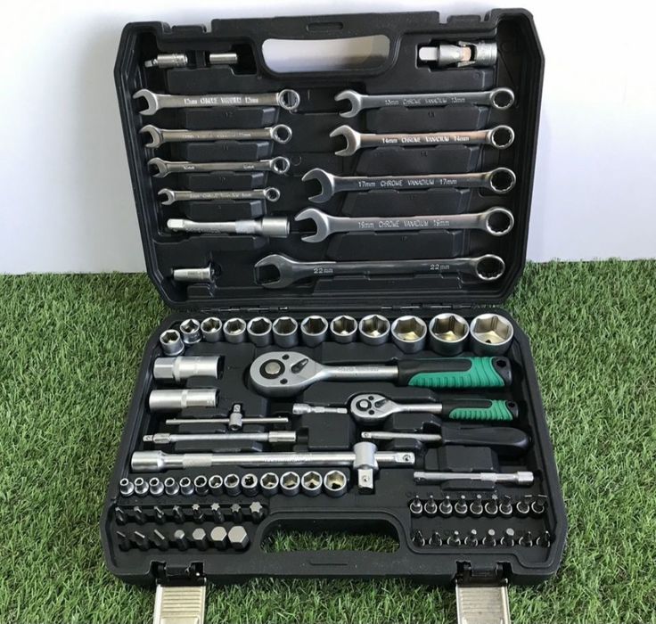 Набор инструментов [ 82 предмета ]