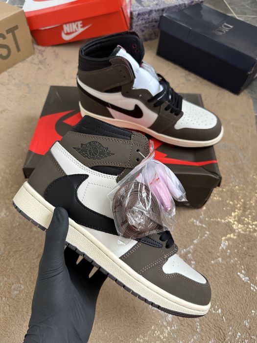Air Jordan 1 x Travis Scott