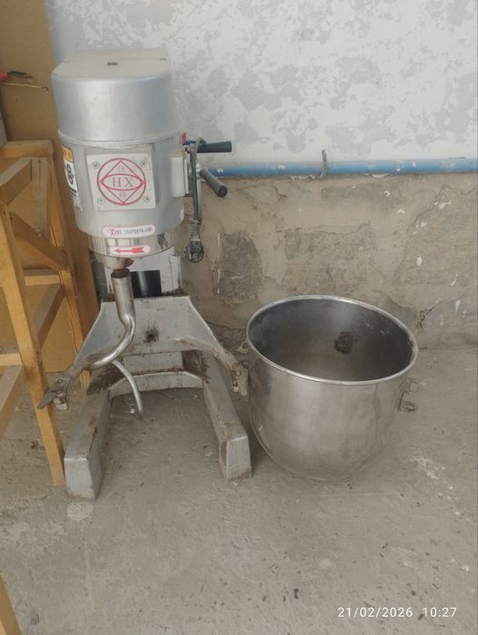 Продаётся профессиональная электрическая печь Shunmai.
1 камера, 3 под