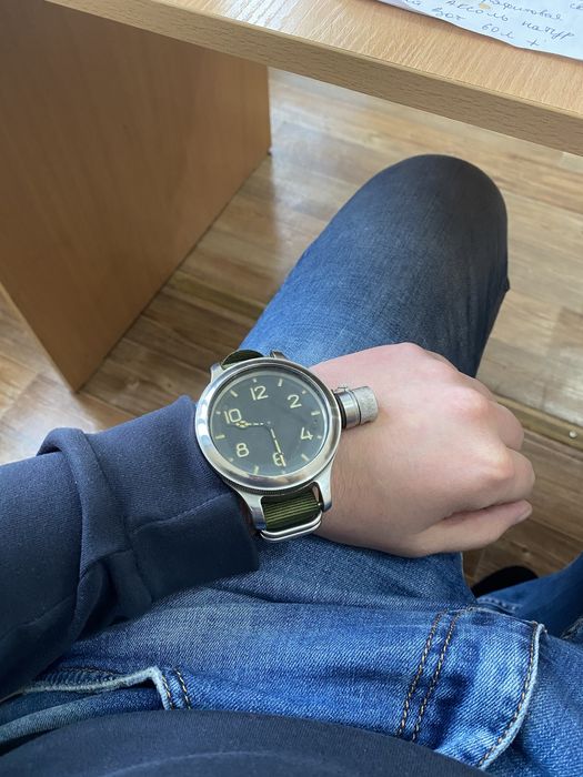 Продаю часы