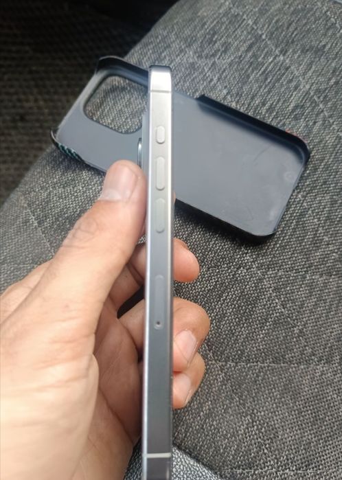 Iphone 15 Pro 128/89 icloud