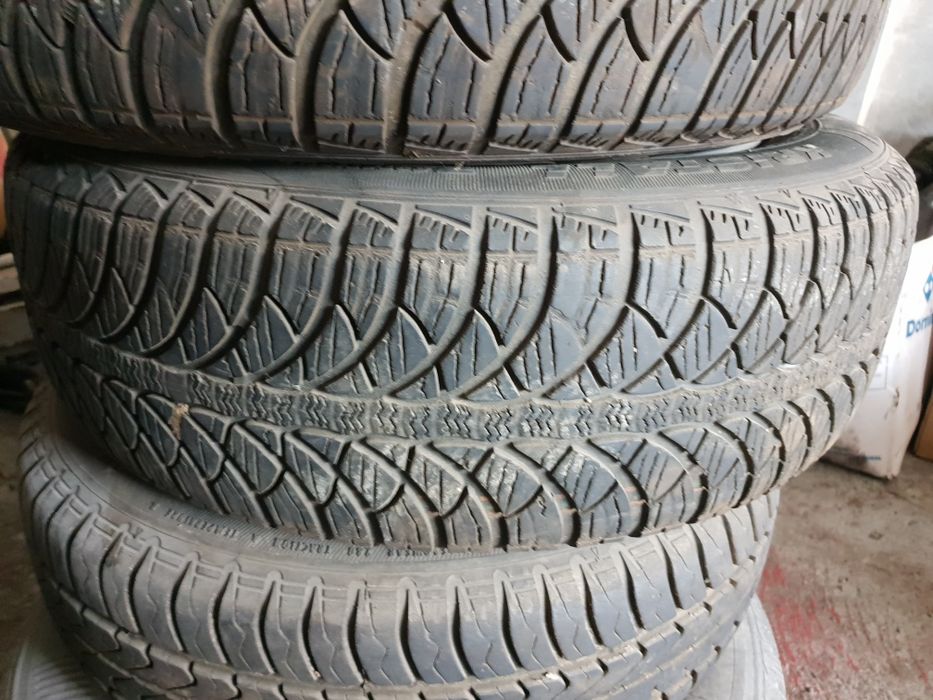 Алуминиеви джанти 14" със зимни гуми 175/65/14

Алуминиеви джанти:
-Цо