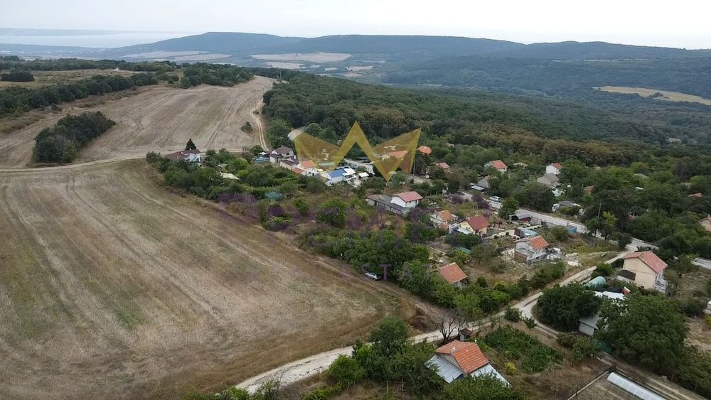Парцел в Варна, област-с.Осеново площ 554 цена 19900