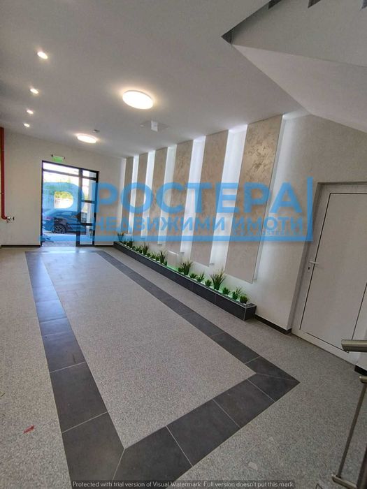 Продава се Двустаен апартамент в Търговище, Център - 60 кв.м за 1033 €/кв.м - Снимка #13