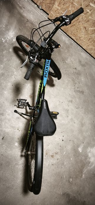 Vând bicicleta 24"